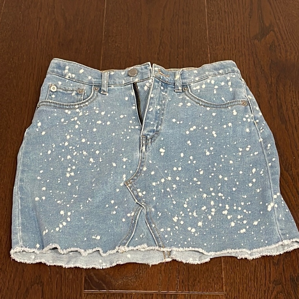 Levi’s Girls High Rise Jean Skirt Size 14